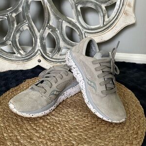Saucony Grey Suede Tennis Shoes